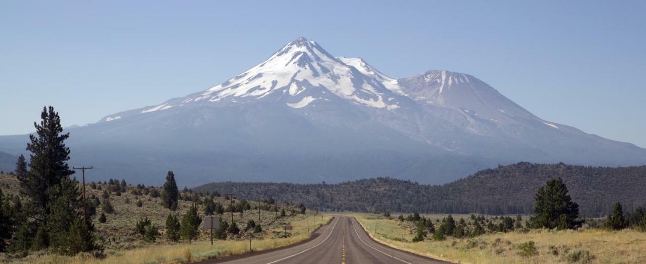 Inn At Mount Shasta Eksteriør bilde